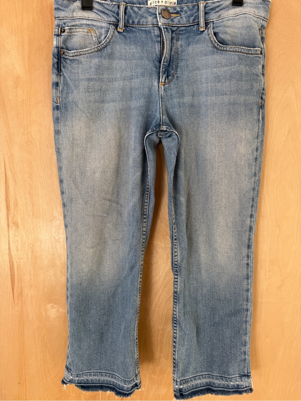 Alice + Olivia "Good" Low-Rise Cropped Jeans | Released Hem | 28 - Picture 3 of 14